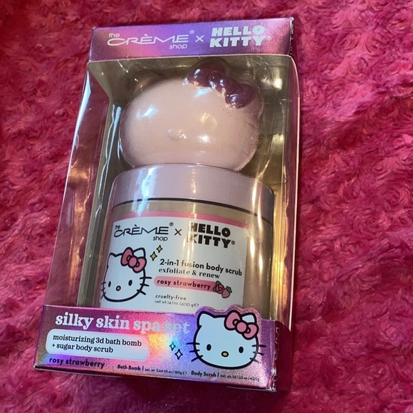 The Creme Shop x Hello Kitty Spa Set - Picture 2 of 2